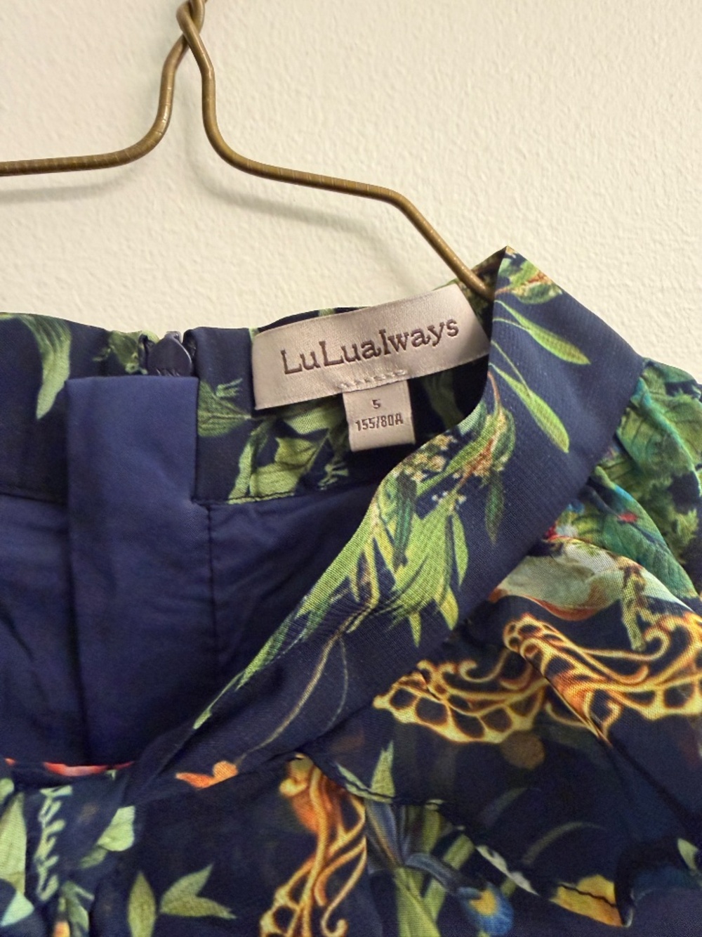 Perfect graduation dress from Lulualways Size 5 - Picture 5 of 5